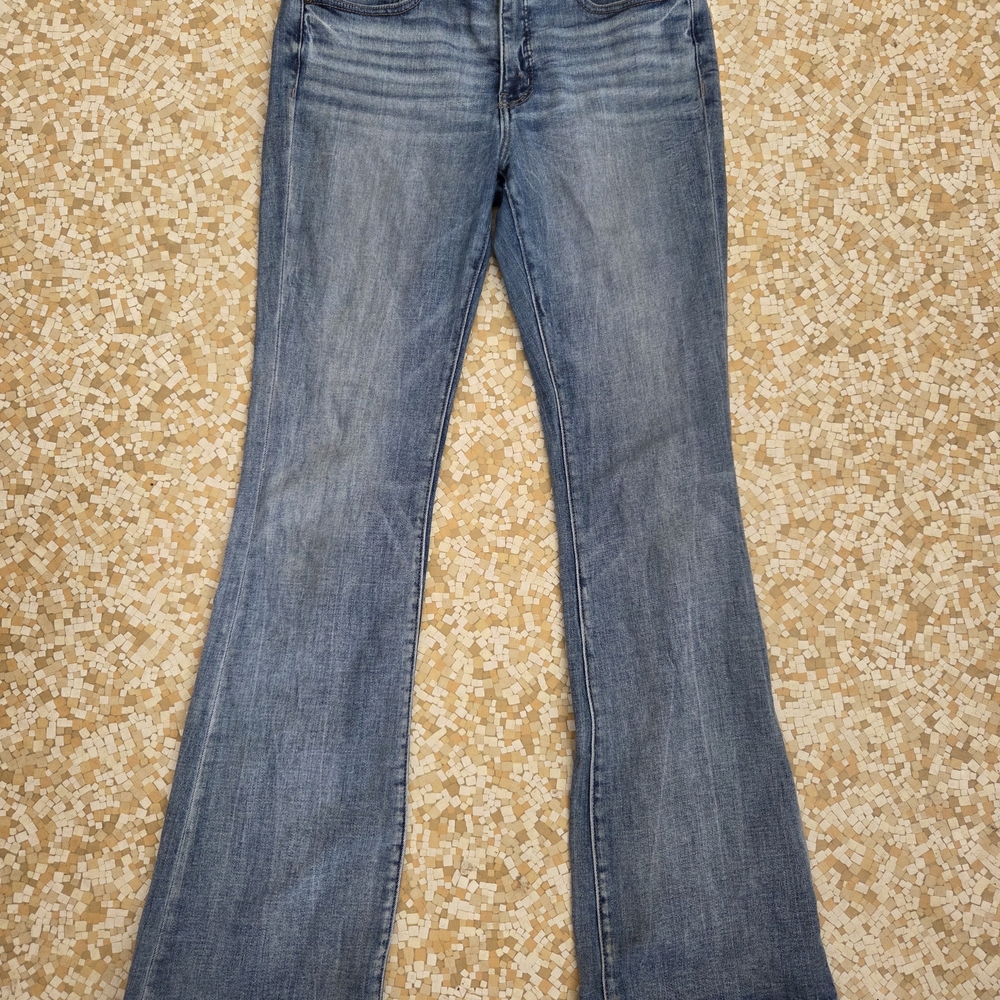 Buckle Women's Boot Cut Blue Jeans